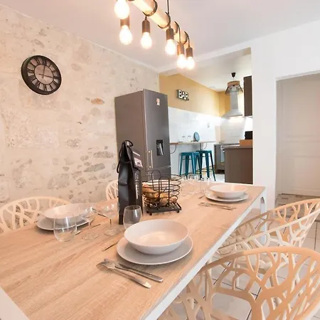 Apartment Duplex Liberte-grande Terrasse-clim-quartier Roquette