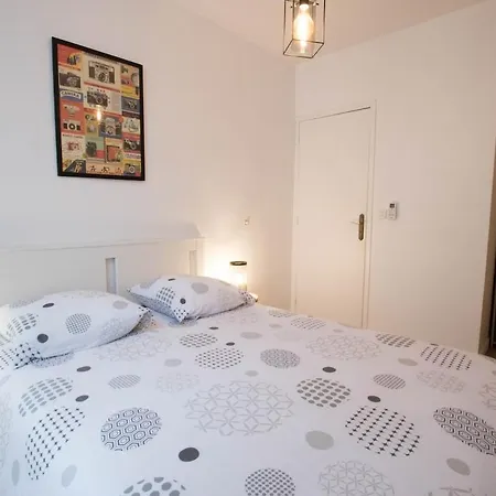 Duplex Liberte-grande Terrasse-clim-quartier Roquette *