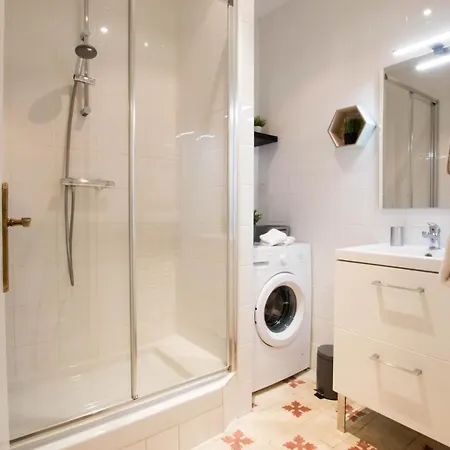 Duplex Liberte-grande Terrasse-clim-quartier Roquette *