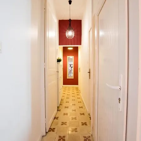Apartment Duplex Liberte-grande Terrasse-clim-quartier Roquette Arles