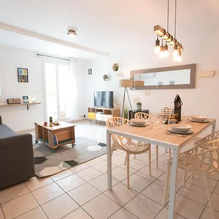 Apartment Duplex Liberte-grande Terrasse-clim-quartier Roquette